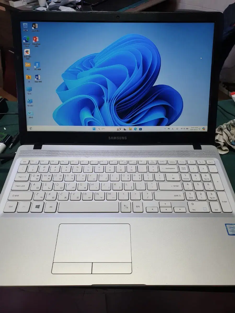 삼성 NT501R5L 15인치 I5 WIN11